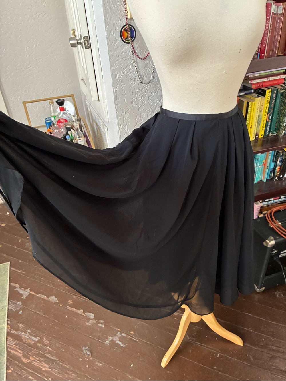 H&M Black Chiffon Circle Midi Skirt XS